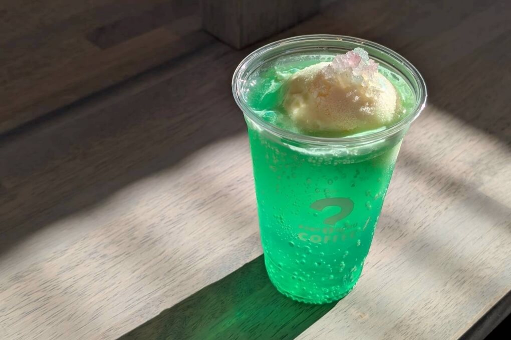 メロンクリームソーダ（お店手作り琥珀糖入り）